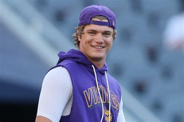 Why did Spencer from qb1 get suspended?
